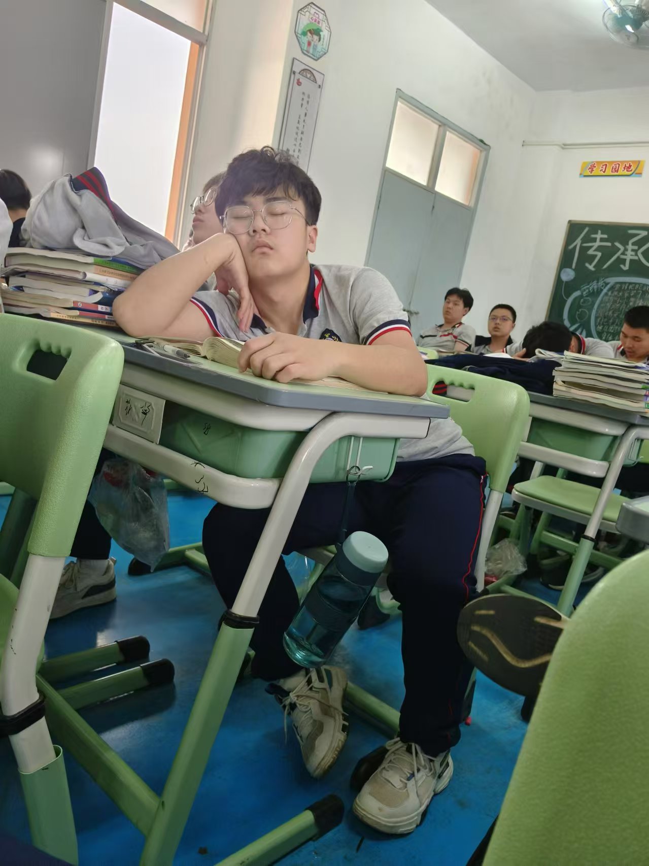 c7faaae36a2c7dd6552f36f56302f5e7.jpeg